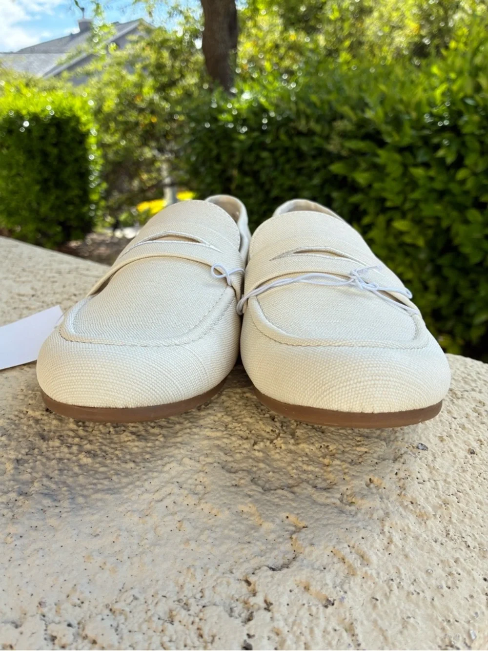 Kenzie Yelena Women's Ivory Slip-On Loafers  Size 7 NWT